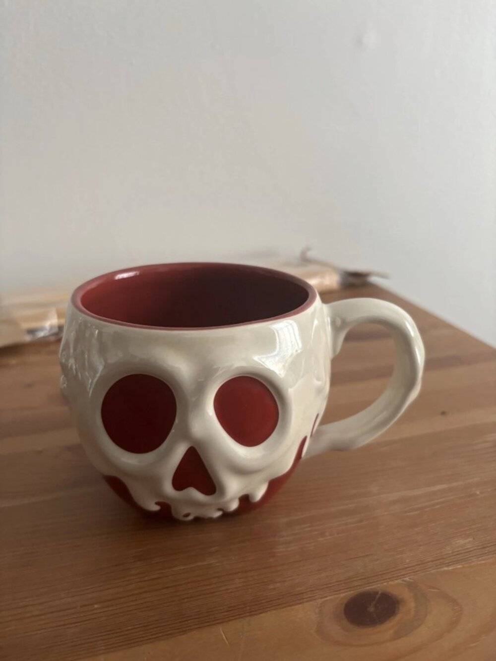 Disney Parks Snow White Evil Queen Villains Poison Apple Coffee Mug Cup